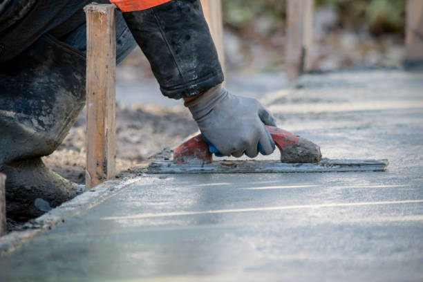 Best Concrete Sidewalk Installation  in Goshen, CA
